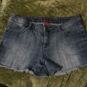 Elle size 10 cut offs
